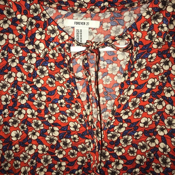 Floral Top - Picture 3 of 4